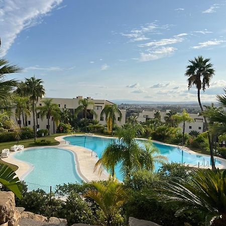 Amazing Two Bedroom Apartment In Los Flamingos, Marbella Estepona Bagian luar foto