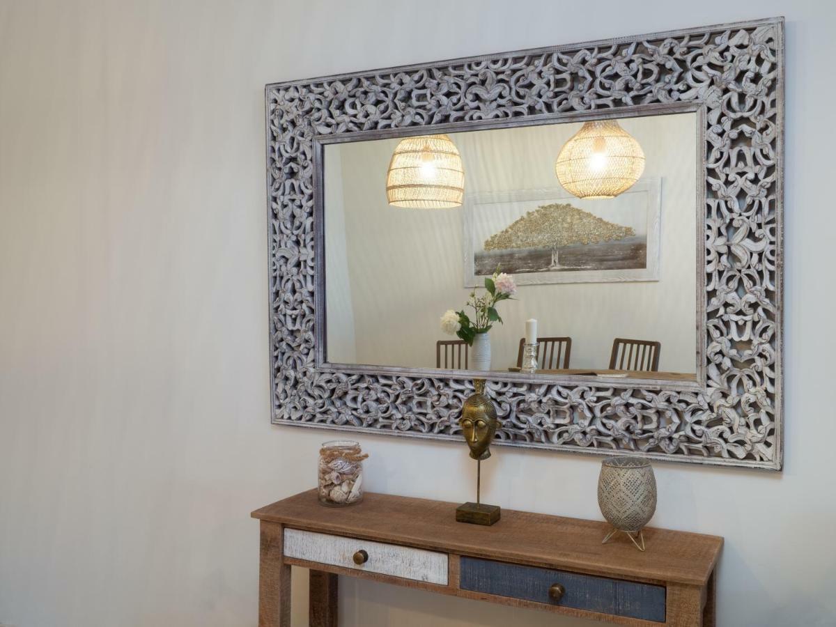 Amazing Two Bedroom Apartment In Los Flamingos, Marbella Estepona Bagian luar foto